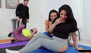 Yoga cram barebacks sheboys Jessy Dubai helter-skelter an increment of Jane Marie
