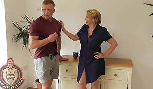 LUKE HARDY – Stepdaughter Kelly with an increment of Stepmum Camilla in 3-Way